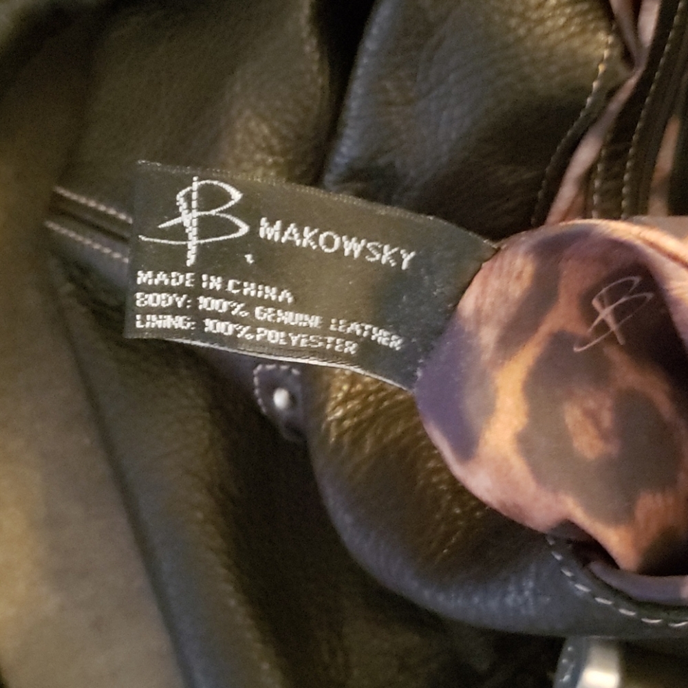 B Makowsky Leather Shoulder Purse - Picture 8 of 8